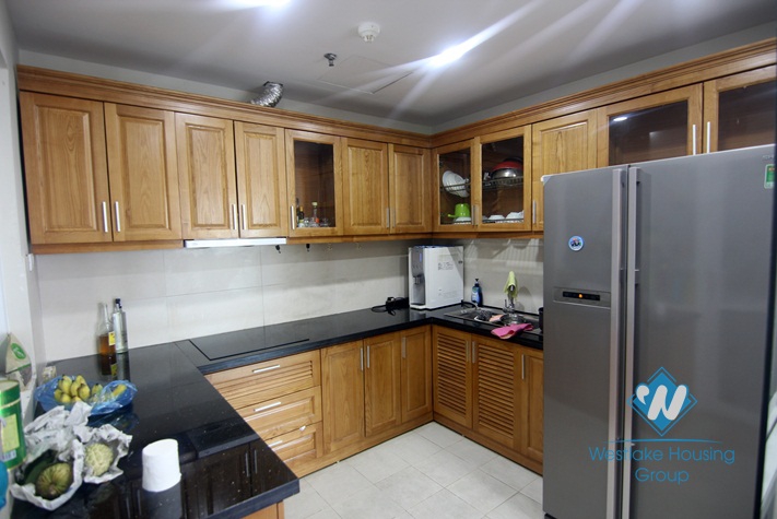 A spacious 3 bedroom apartment for lease in Cau Giay, Ha Noi
